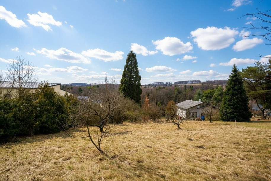 Aufschließungsabgabe bezahlt! Großzügiges Baugrundstück in mittlerer Hanglage an der Grenze zu Eichgraben, Grund und Boden-kauf, 320.000,€, 3033 Sankt Pölten(Land)