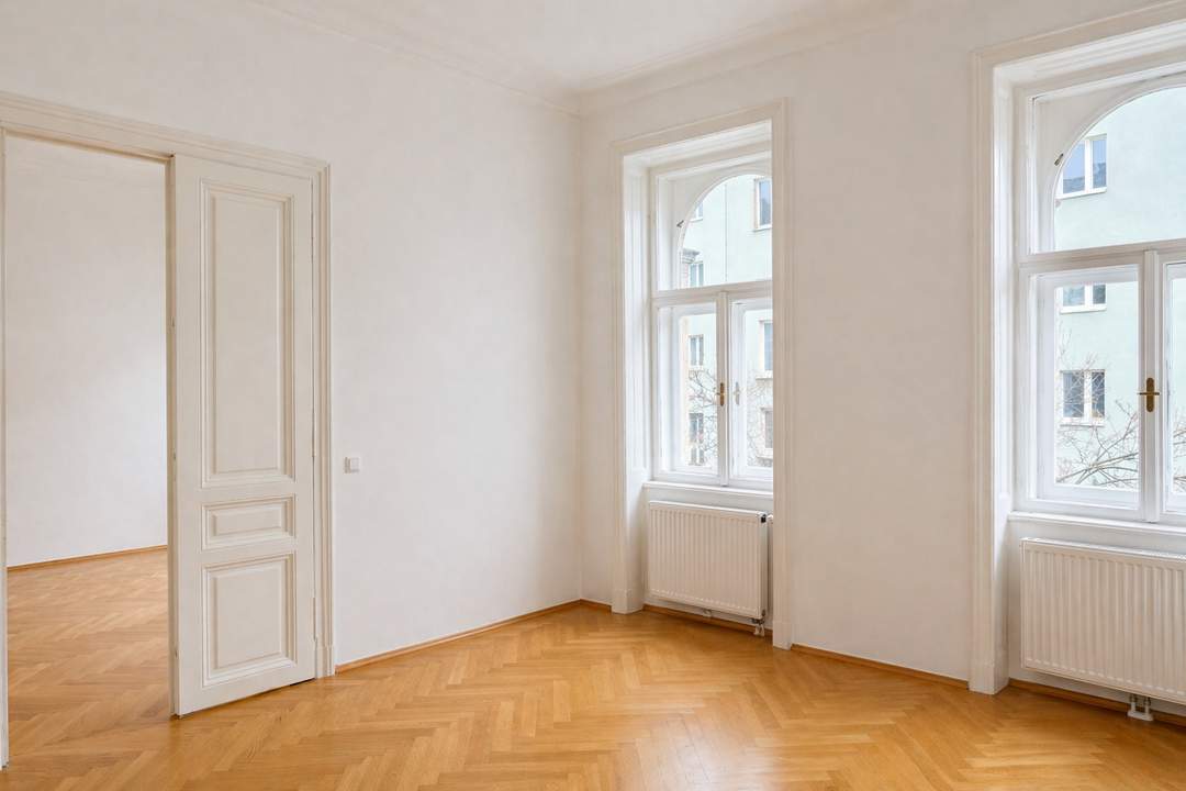 Altbauwohnung mit Charme und Charakter