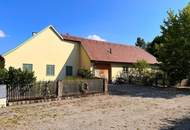 Exklusiv sanierter Vierkanthof mit idyllischem Innenhof und Naturgarten