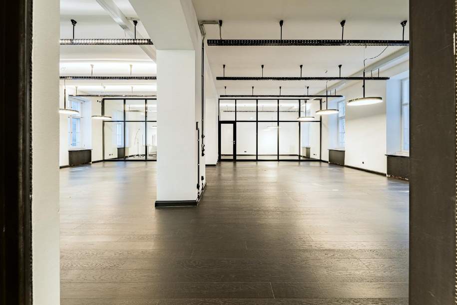 Hochwertig ausgestattetes Loftbüro auf zwei Ebenen mit Terrasse beim Naschmarkt zu mieten, Gewerbeobjekt-miete, 21.794,89,€, 1060 Wien 6., Mariahilf