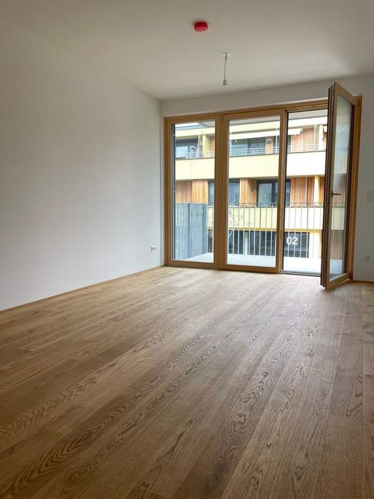 gut geschnittene 2 Zimmer Wohnung mit Balkon und KÜCHE im Gartenhaus 22__T11_PROVISIONSFREI!