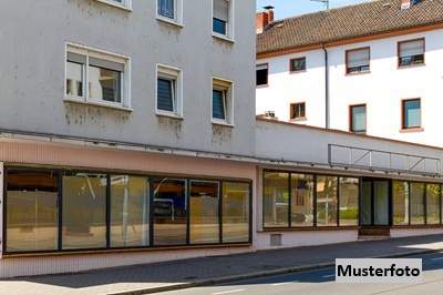 Großzügiges Geschäftslokal mit Büro- und Werkstattflächen