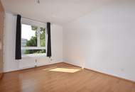 Perfekte Single-, wie Pärchenwohnung hell und mit großem Balkon in St. Peter