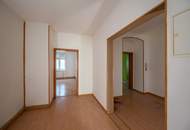 ++NEU++ 3-Zimmer ALTBAUWOHNUNG (sanierungsbedürftig) in ruhiger Lage!