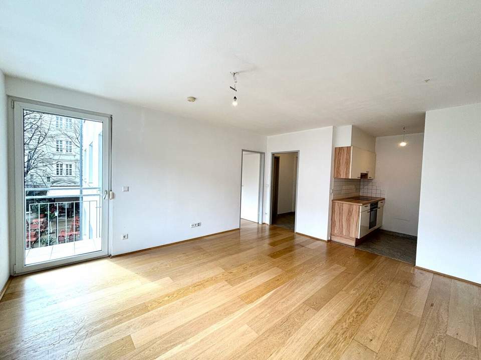 1160! Hübsches 2-Zimmer Eigentum mit Balkon + Tiefgaragenplatz!