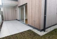 Neuer Preis: Schicke 2-Zimmer-Wohnung mit Terrasse nahe See (provisionsfrei für den Käufer)