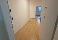 Korneuburg ! Schöne geräumige 2-Zi Wohnung mit Loggia Nähe Zentrum und Bahnhof in gepflegter Wohnhausanlage !