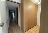 Erstbezug nach Sanierung – 5-Zimmer-Wohnung mit Terrasse und privatem Zugang