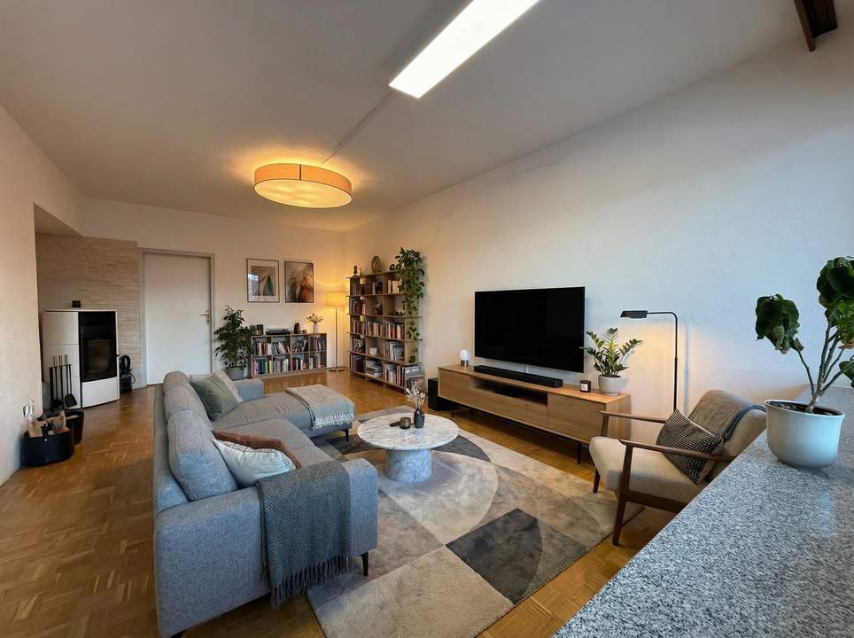 Wohnen mit Weitblick: 3-Zimmer-Wohnung mit Loggia &amp; Zweitwohnsitzmöglichkeit in Neumarkt!