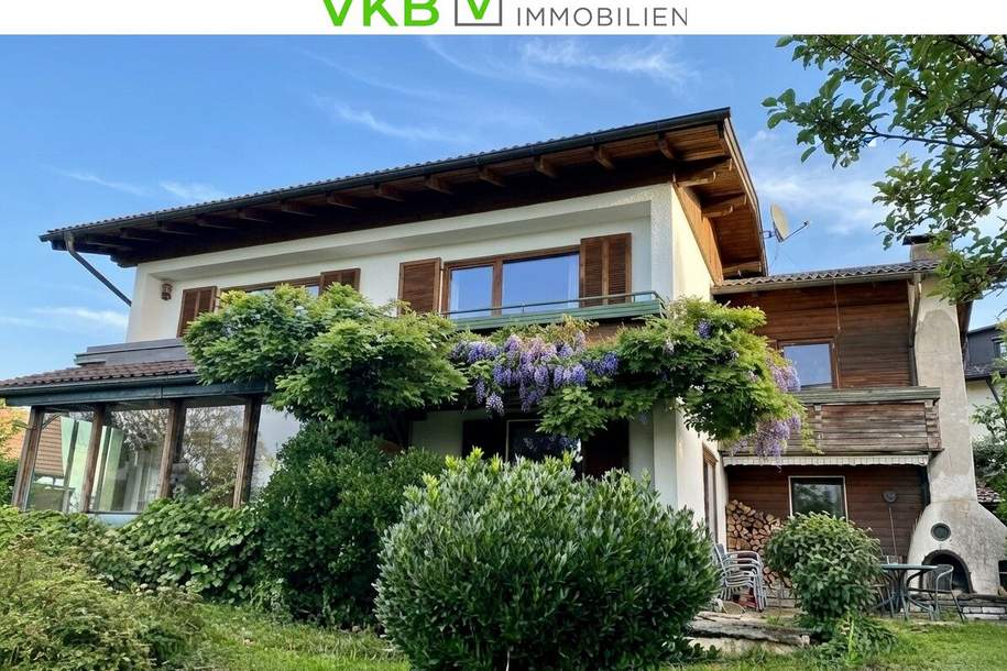 HALLWANG: Großzügiges Zweifamilienhaus mit Garten, Terrasse sowie Balkonen – viel Potenzial vor den Toren Salzburgs!, Haus-kauf, 760.000,€, 5300 Salzburg-Umgebung