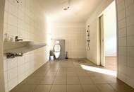 BETREUBARES WOHNEN: Schöne Gartenwohnung mit Terrasse und Tiefgarage!