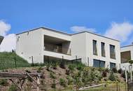 Modernes, energieeffizientes Wohnhaus in Siedlungslage im Zentrum