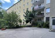 Großes Potential!!! Großzügige 2-Zimmer-Wohnung, unbefristet vermietet.