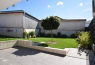 Eckreihenhaus mit Garten und Carport