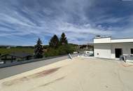 Ein wahres LUXUS-PENTHOUSE mit 360 Grad Fernblick in die Weinberge - mit gigantisch großer Außenfläche - westlich von Graz