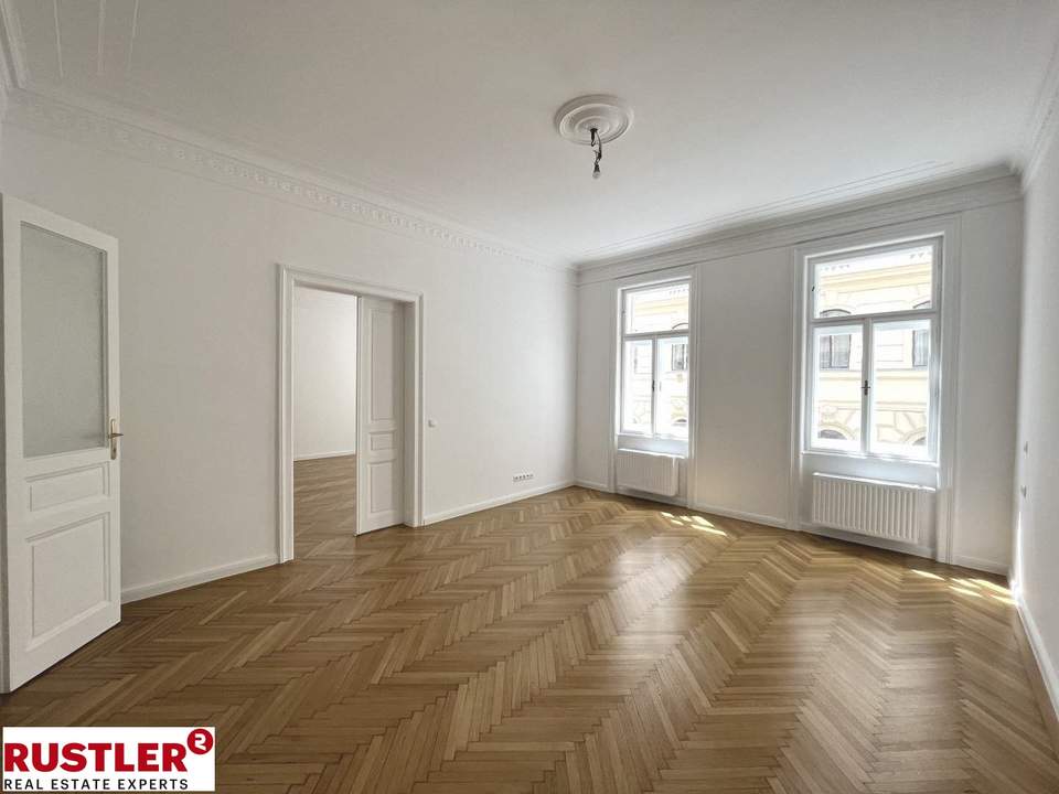 Sanierte Altbauwohnung bei der Mariahilfer Straße - 6 Zimmer + Balkon