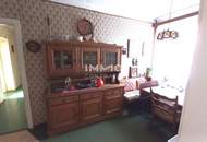 Geräumiges Mehrfamilienhaus mit großem Garten, sowie ehemaligen kleinen Geschäftslokal neben Bahnhof