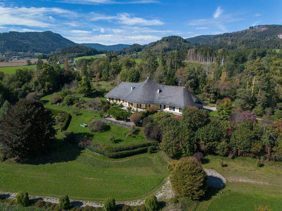 Die "Funder Villa": Ein majestätisches Anwesen nahe dem Kraigersee