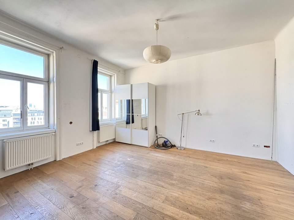SANIERUNGSBEDÜRFTIGE 2-ZIMMER-WOHNUNG IM STILALTBAU NÄHE BOTANISCHER GARTEN