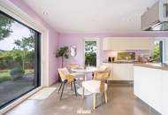 Naturidyll trifft Design - außergewöhnliche Villa mit Raum, Licht und Naturpool