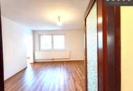 | ÄUSSERST LIEBE SINGLEWOHNUNG IN | ABSOLUTER RUHELAGE | BLICK IN DEN BEGRÜNTEN INNENHOF