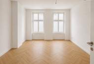 Exklusives Wohnen auf einer ganzen Etage – kernsanierter Stilaltbau mit zwei Balkonen und 6 Zimmer!
