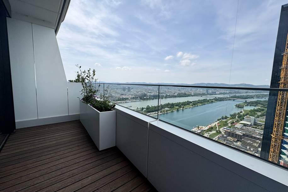 44. Etage: 2 Zimmerwohnung - High in the Sky! - Doorman, Gym, Pool UND den schönsten Ausblick auf Kahlenberg, Wohnung-miete, 2.150,00,€, 1220 Wien 22., Donaustadt