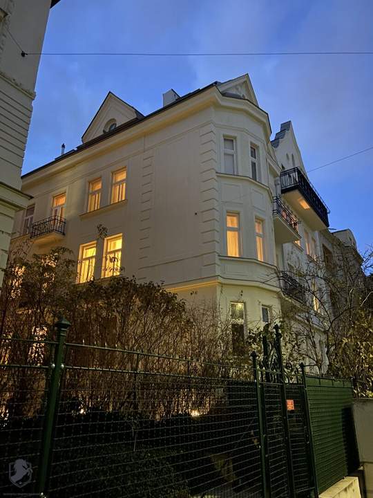 Exklusives Dachgeschoss-Penthouse nahe Schönbrunn mit großzügiger 37 m², exklusiver Dachterrasse