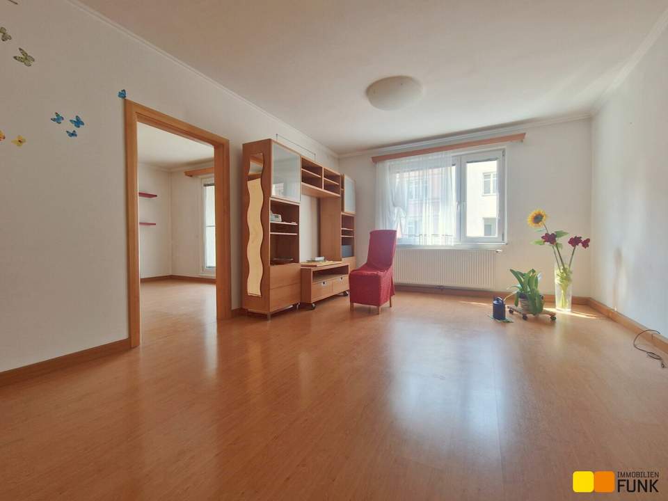 Gepflegte 3 Zimmerwohnung, 92 m², Sofortbezug