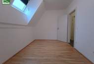 Wundervolle Dachgeschosswohnung mit großer Dachterrasse