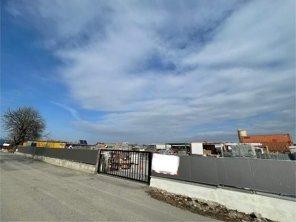 Befestigter Lager- und Stellplatz ca. 800 m² – eingezäunt, mit Bürocontainer, 24/7 Zugang