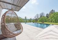 Stadtnahe High-End Villa mit unverbaubarem Naturblick & Infinity-Pool!