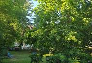Stilvolle 3-Zimmer-Altbauwohnung mit traumhaftem Gemeinschaftsgarten in absoluter Ruhelage