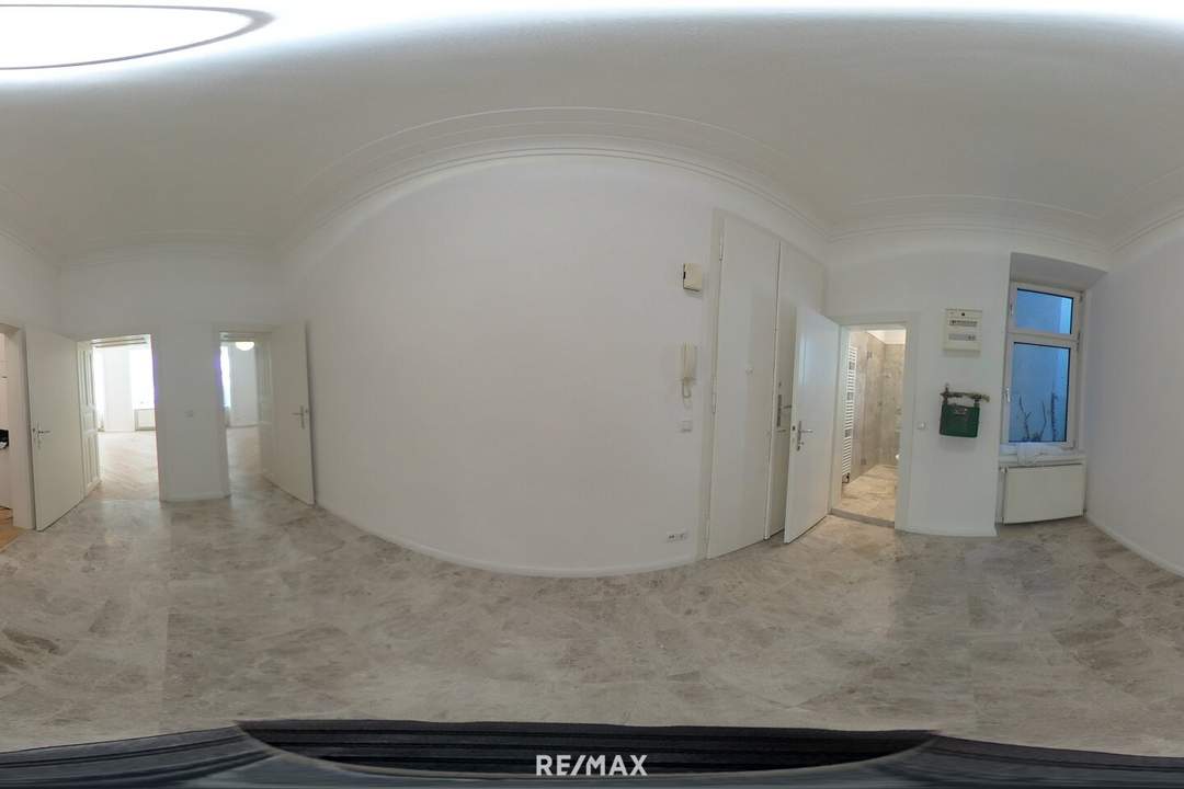 Erstbezug nach Sanierung - Altbau-Flair in AKH/U6-Nähe!