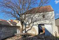 TRADITIONELLER STRECKHOF MIT GARTEN, SCHEUNE UND ZWEITER ZUFAHRT - BAURESERVE