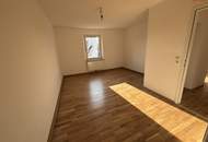 Sonnige Grünlage, ausgewählte Nachbarschaft &amp; Entspannung pur: sanierte 3-Zimmer-Wohnung im oberen Stock eines kleinen Mehrparteienhauses mit moderner Dusche und viel Privatsphäre!