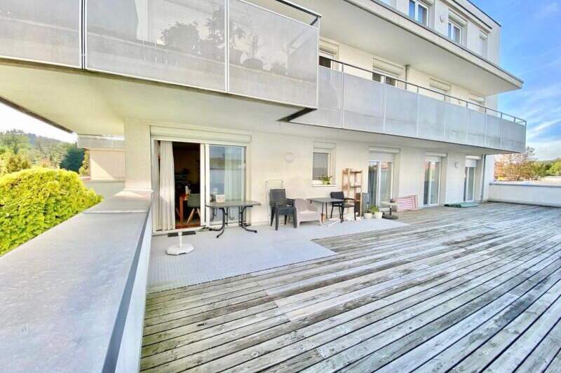 Klagenfurt - Viktring auffrischungsbedürftige 4-ZI Wohnung mit XXL - Terrasse, Wohnung-miete, 1.680,00,€, 9073 Klagenfurt(Stadt)