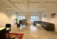 1120! Tolles DG-Büro mit großer Terrasse und perfekter Anbindung ab Juli 25!