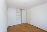 ruhige Innenhoflage : Helle, moderne Neubau-Wohnung