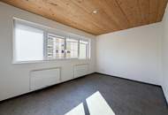 Großzügige 4-Zimmer-Wohnung mit Reihenhaus-Charakter und Terrasse