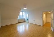 Dachgeschosswohnung in Hietzing mit Weitblick – U4 fußläufig erreichbar