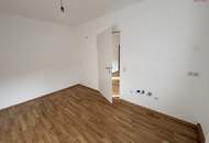 Exklusive Luxus-Singlewohnung in Steyr-Münichholz: frisch saniert, hochwertig ausgestattet, lichtdurchflutete Wohnräume und herrlicher Grünblick – inklusive Abstellraum, der sich ideal als Ankleidezimmer nutzen lässt!