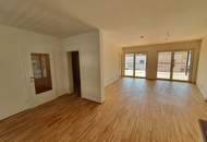 Sehr helle 2-Zimmer-Wohnung mit überdachter Terrasse