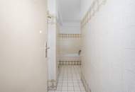 Geräumige 3-Zimmer-Wohnung in 1150 Wien/sanierungsbedürftig /WG möglich