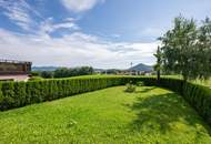 Panoramablick trifft Gartenidylle in Koppl