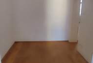 3 Zimmer Altbauwohnung hofseitig unbefristet