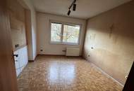 Familienwohnung - 5 Zimmer - sanierungsbedürftig !