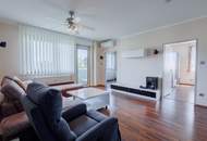 Komfortable 3-Zimmer-Wohnung mit Balkon, Tiefgarage und Klimaanlage