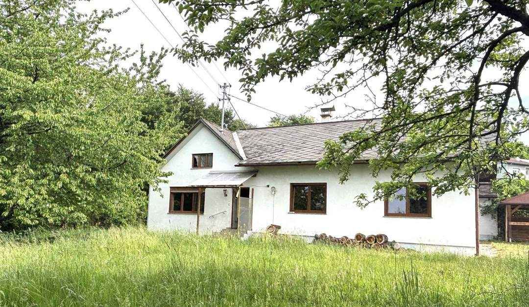 Charmanter Dreikanthof in absoluter Alleinlage mit 5.076m² Bauland