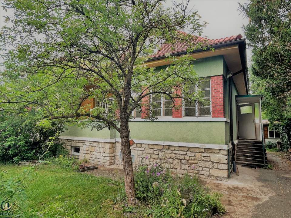 Großzügige Doppelhaushälfte in Eggenburg – 195m², 4 Zimmer, Garten &amp; Balkon!